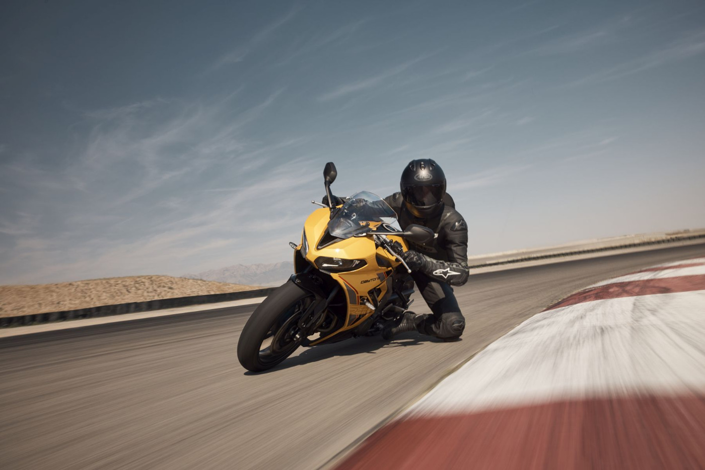 Daytona 660